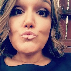 Meet your Posher, Deana